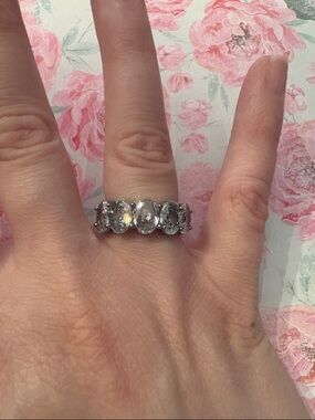 Diamond Cubic Zirconia on Hema - Size 6 - Bomb Party - The Serendipity Ring